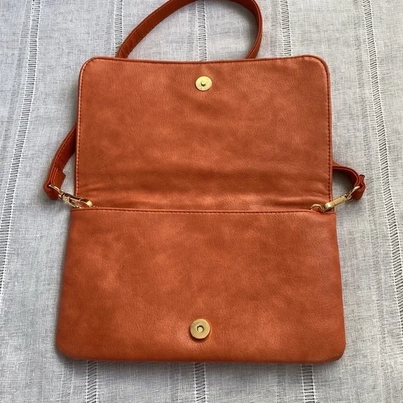 Urban Expressions NWOT orange woven vegan shoulder bag. - Picture 4 of 12